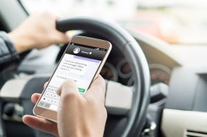 Fatal crashes caused by texting and driving on the rise in Kansas