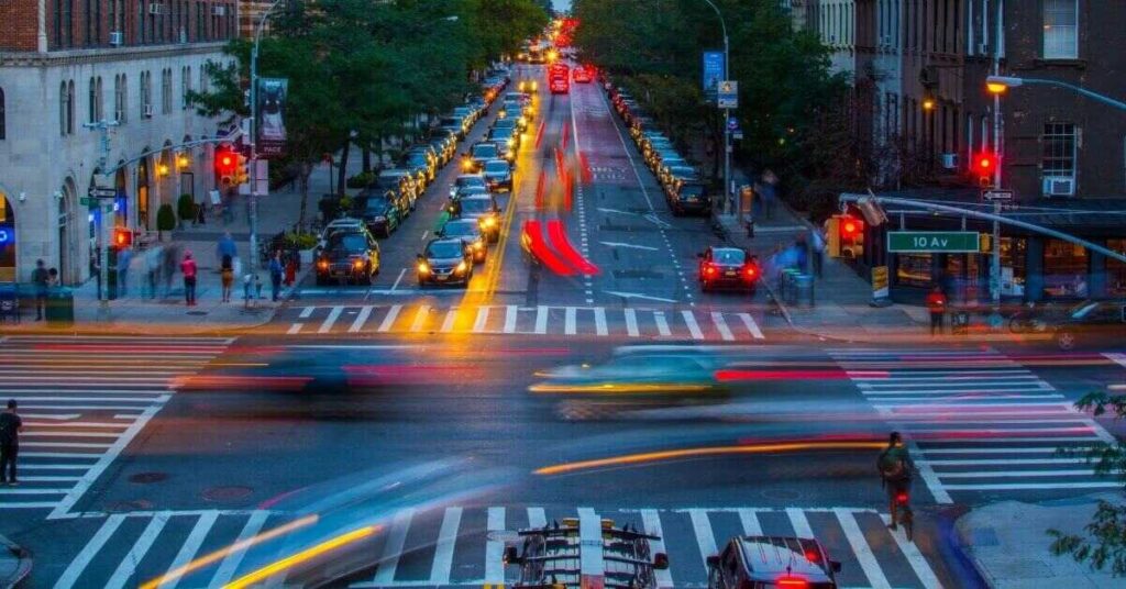 Why-Motorcyclists-Should-Watch-For-Left-Turning-Vehicles-in-Intersections