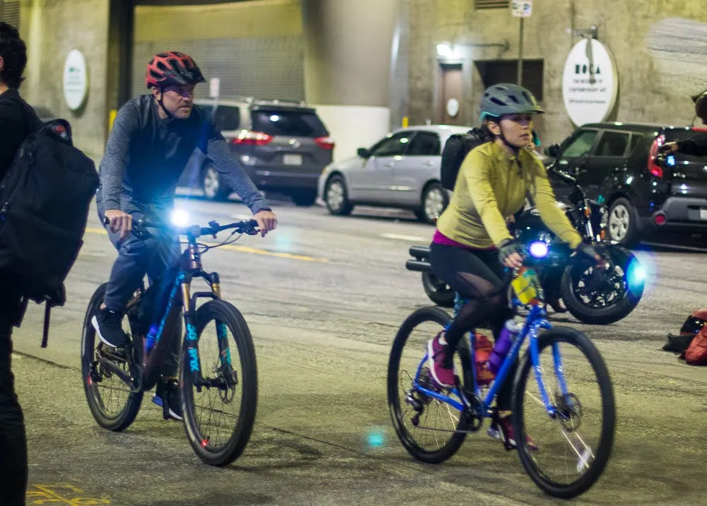 Topeka, KS - Woman Hurt in Bicycle Crash at Hudson Blvd & 21st St