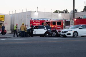 Overland Park, KS - Three Hurt in Pileup Crash at Metcalf Ave & 61st St