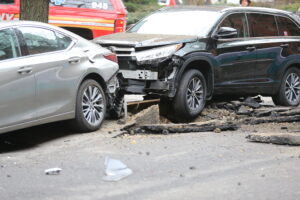 Kansas City, KS: Eight-Vehicle Crash on I-635 Injures Two